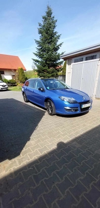Renault Laguna cena 29000 przebieg: 214000, rok produkcji 2011 z Bełchatów małe 67